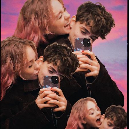 DeVore Ledridge and her girlfriend on same frame, showing love to each other..